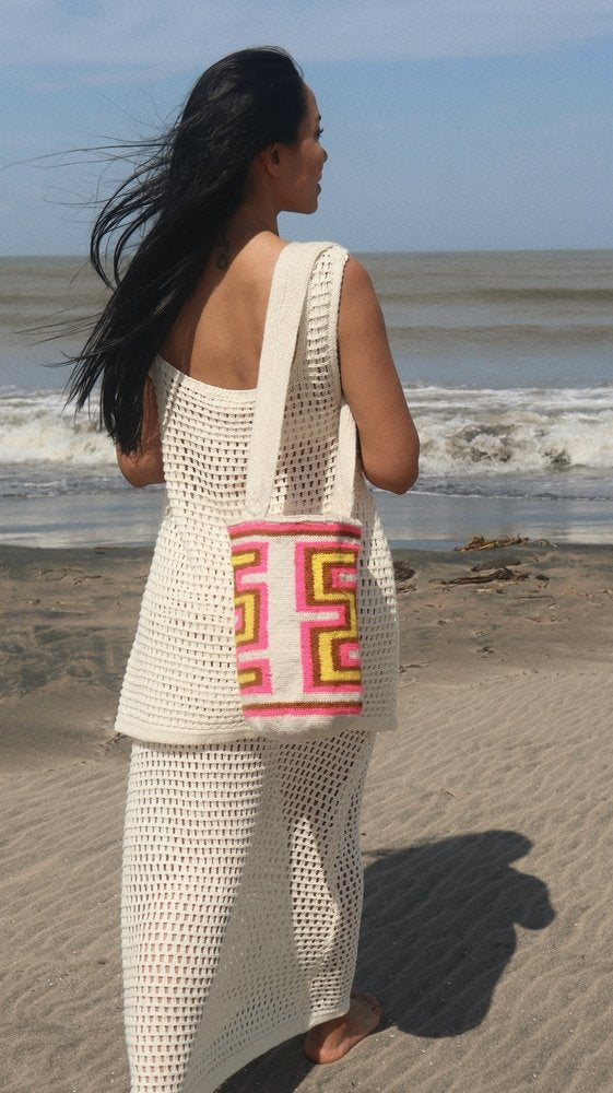 Auric Glow Wool Mochila